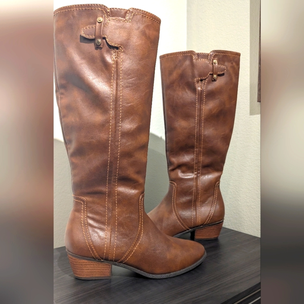 Chestnut Brown Knee-High Riding Heeled Boots